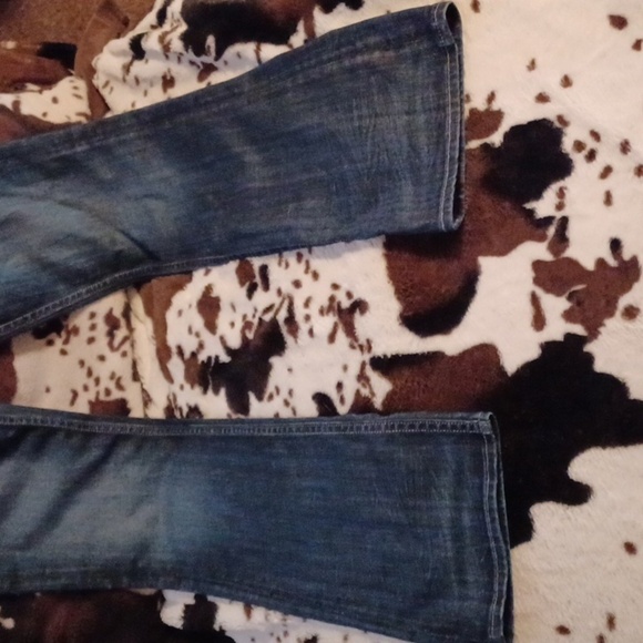 VIGOSS, THE NEW YORK, BOOT CUT JEANS, SIZE 7/8, LENGTH 33. - Picture 6 of 8